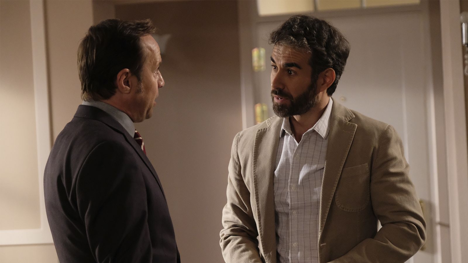 Andrés, Verónica y Mateo desayunan juntos