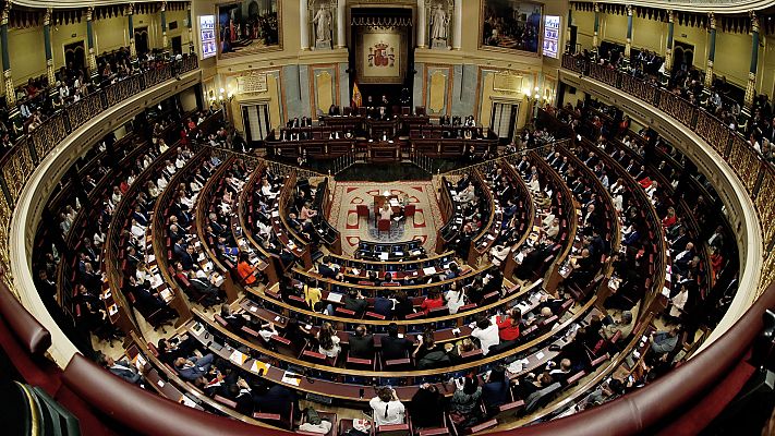 Telediario 1 - Termina una legislatura atípica y breve: diputados presos, control al Gobierno en funciones y ninguna iniciativa aprobada