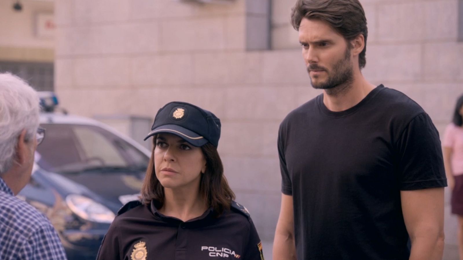 Miguel y Espe se encuentran con Ginés y Matilde