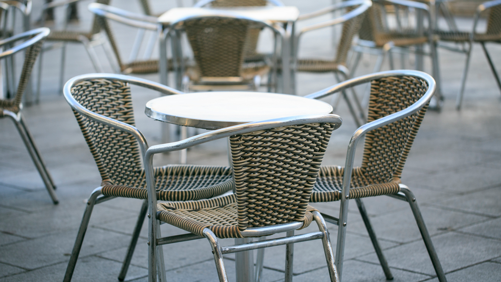 La mañana - Cierra el único bar del pueblo en Ambrosero