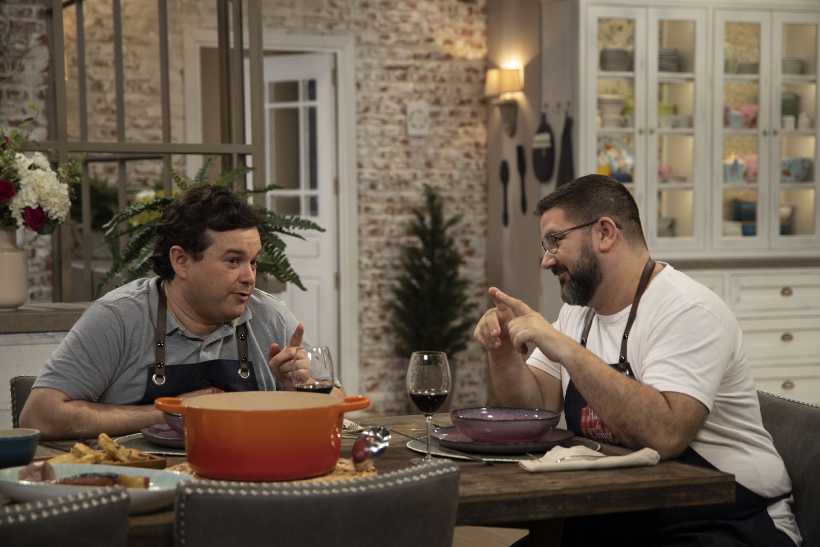 Hacer de comer - Berenjena frita y fabada - ver ahora