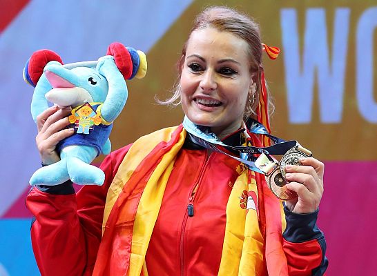 Lydia Valentín termina segunda en el Mundial de halterofilia tras la colombiana Solís | Ver