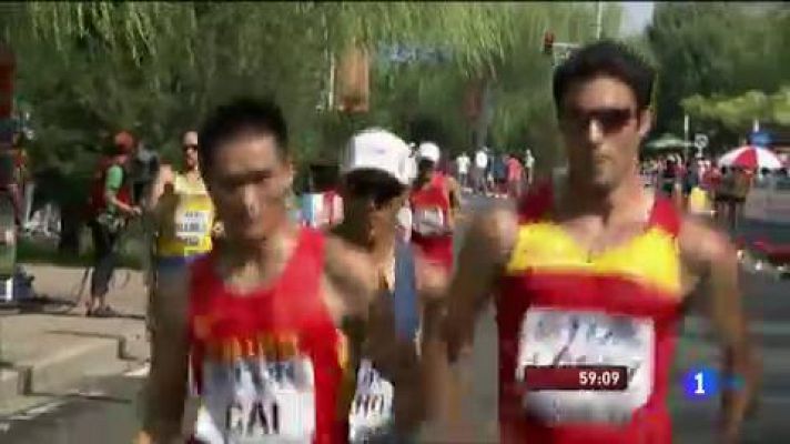 Telediario 1 - Los atletas españoles llevarán termómetros en el estómago en Doha