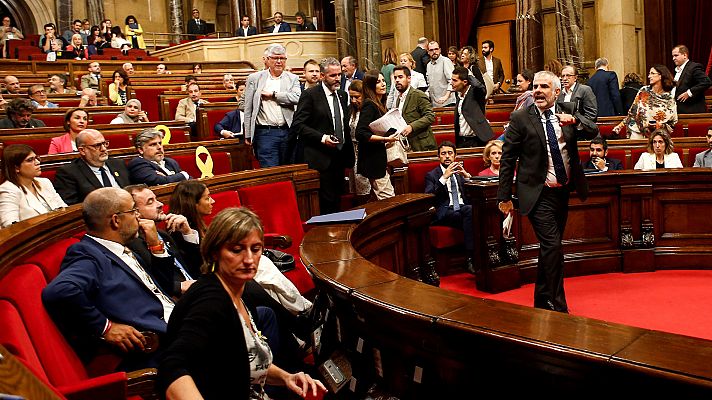  Bronca en el Parlament por los siete CDR encarcelados