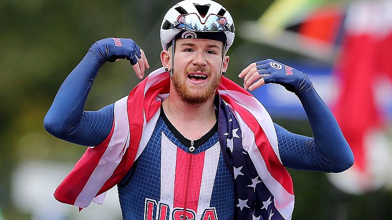 Simmons, campeón del mundo júnior; el colombiano Gómez, protagonista por desesperación