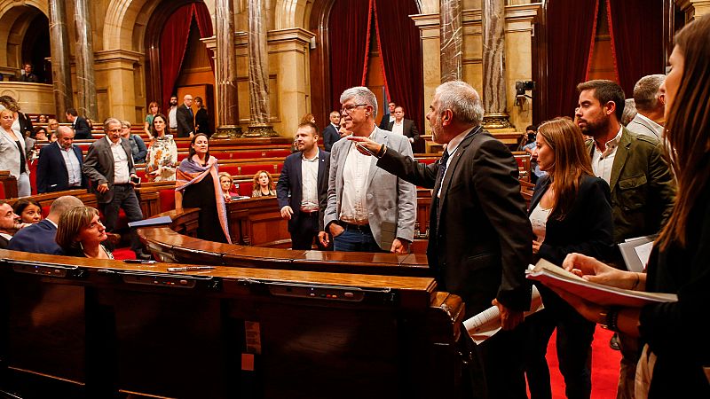 Continúa la polémica política tras la bronca en el Parlament