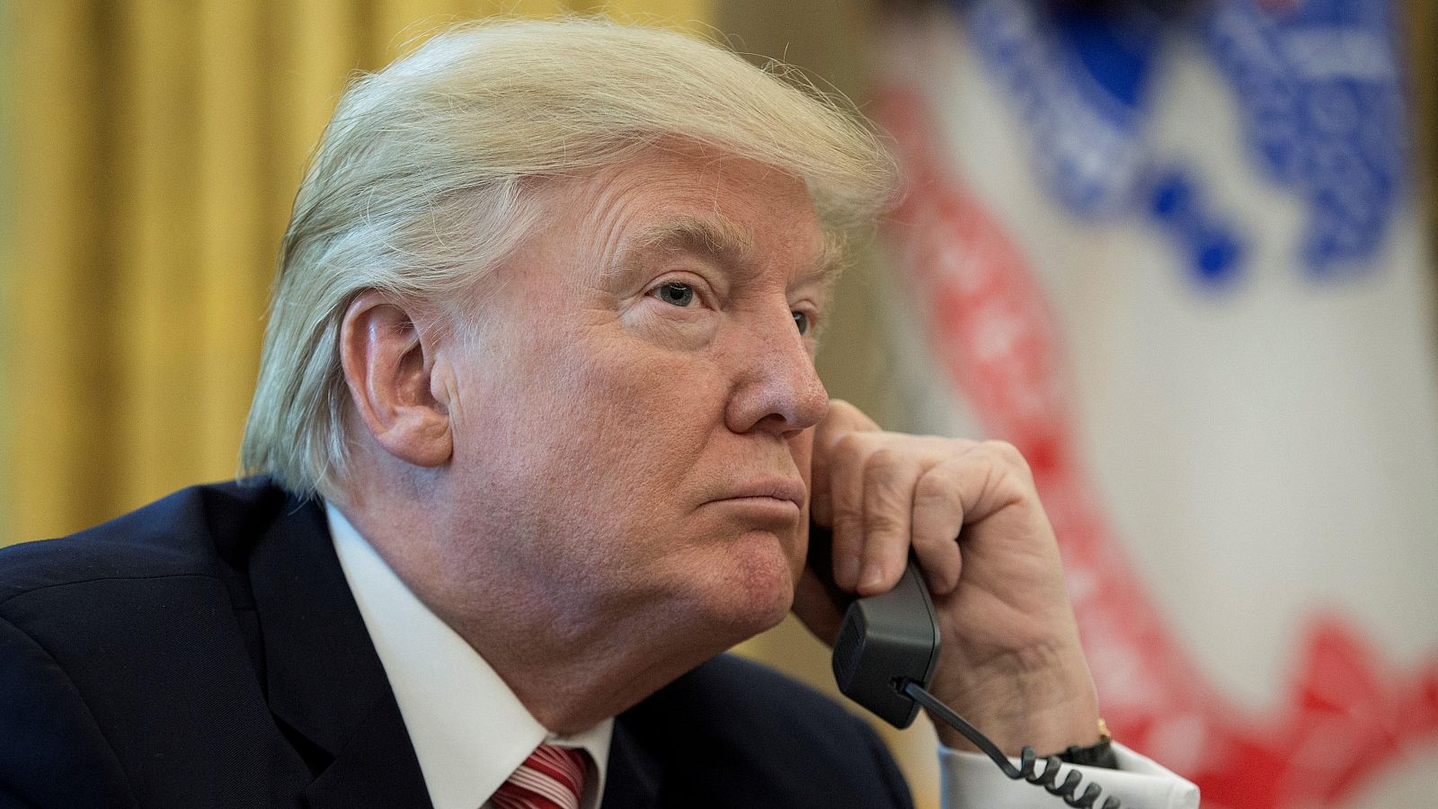 Telediario 1: Trump llama "espías y traidores" a quienes informaron al agente que le ha denunciado | RTVE Play