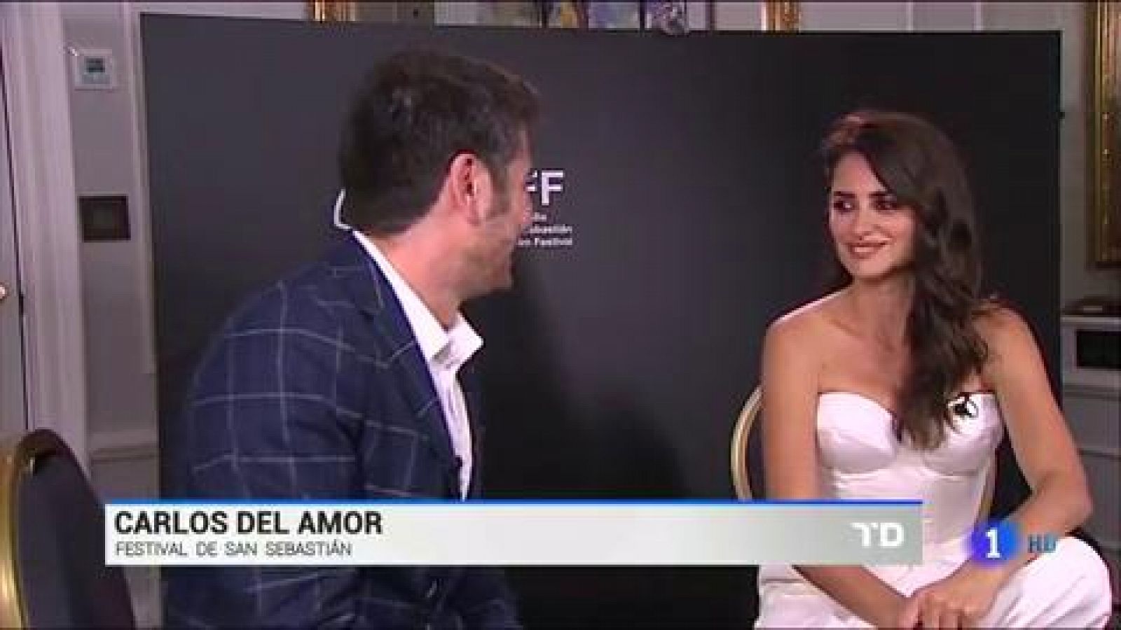 Telediario 1: Penélope Cruz: "He trabajado a un ritmo muy acelerado, igual debería parar un añito" | RTVE Play