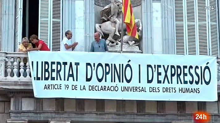 Despliegan una nueva pancarta en la Generalitat