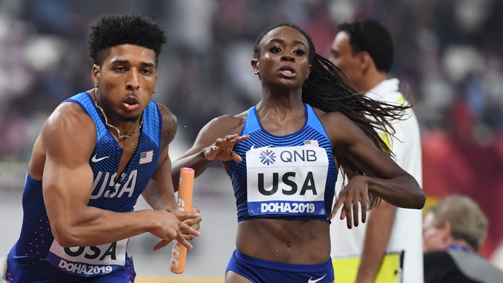 Estados Unidos bate el récord del mundo en el relevo mixto 4x400