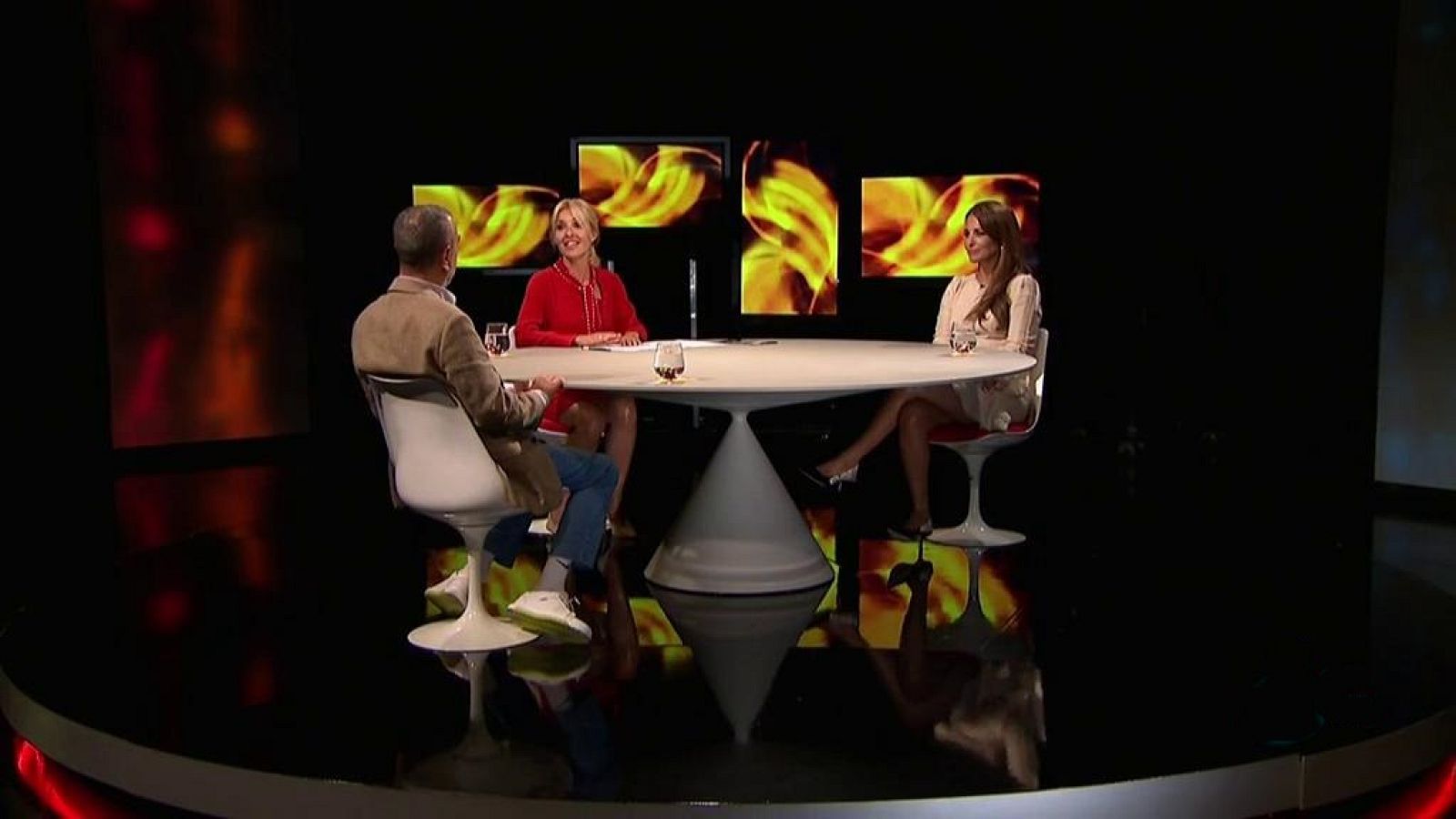 Versión española - Luz de domingo (coloquio) - ver