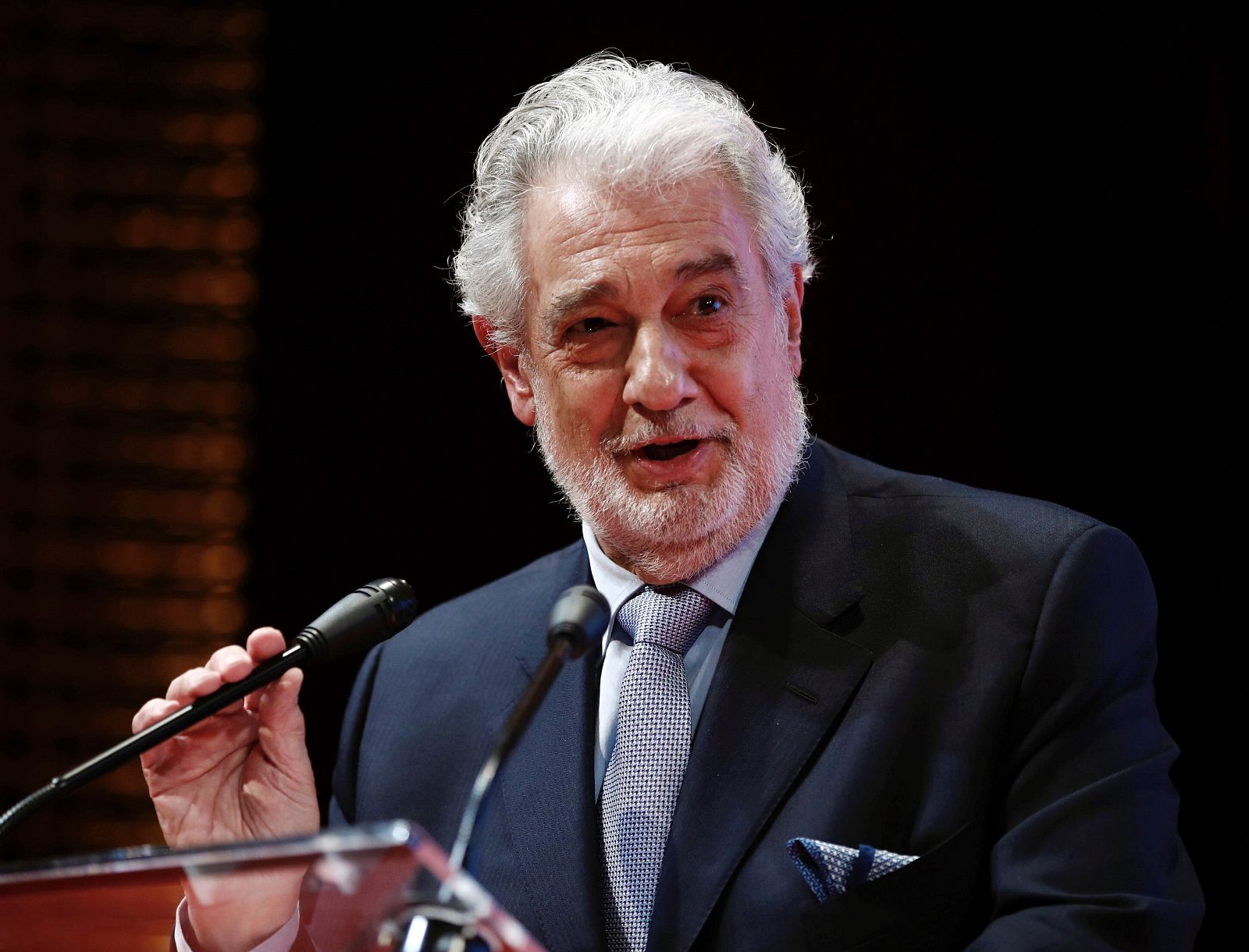 Plácido Domingo dimite como director de la Ópera de Los Ángeles por las acusaciones de abusos sexuales -RTVE.es | Ver