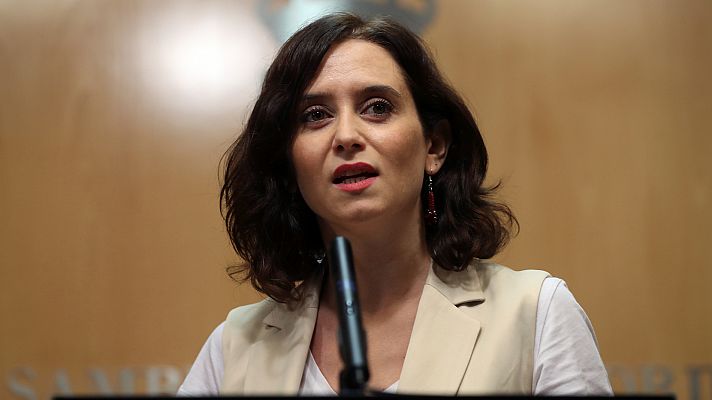 Informativo 24h - Ayuso se pregunta si tras la exhumación de Franco "arderán las parroquias"