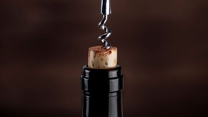 Telediario 1 - Los aranceles de Trump amenazan a aceite, vino y lácteos españoles