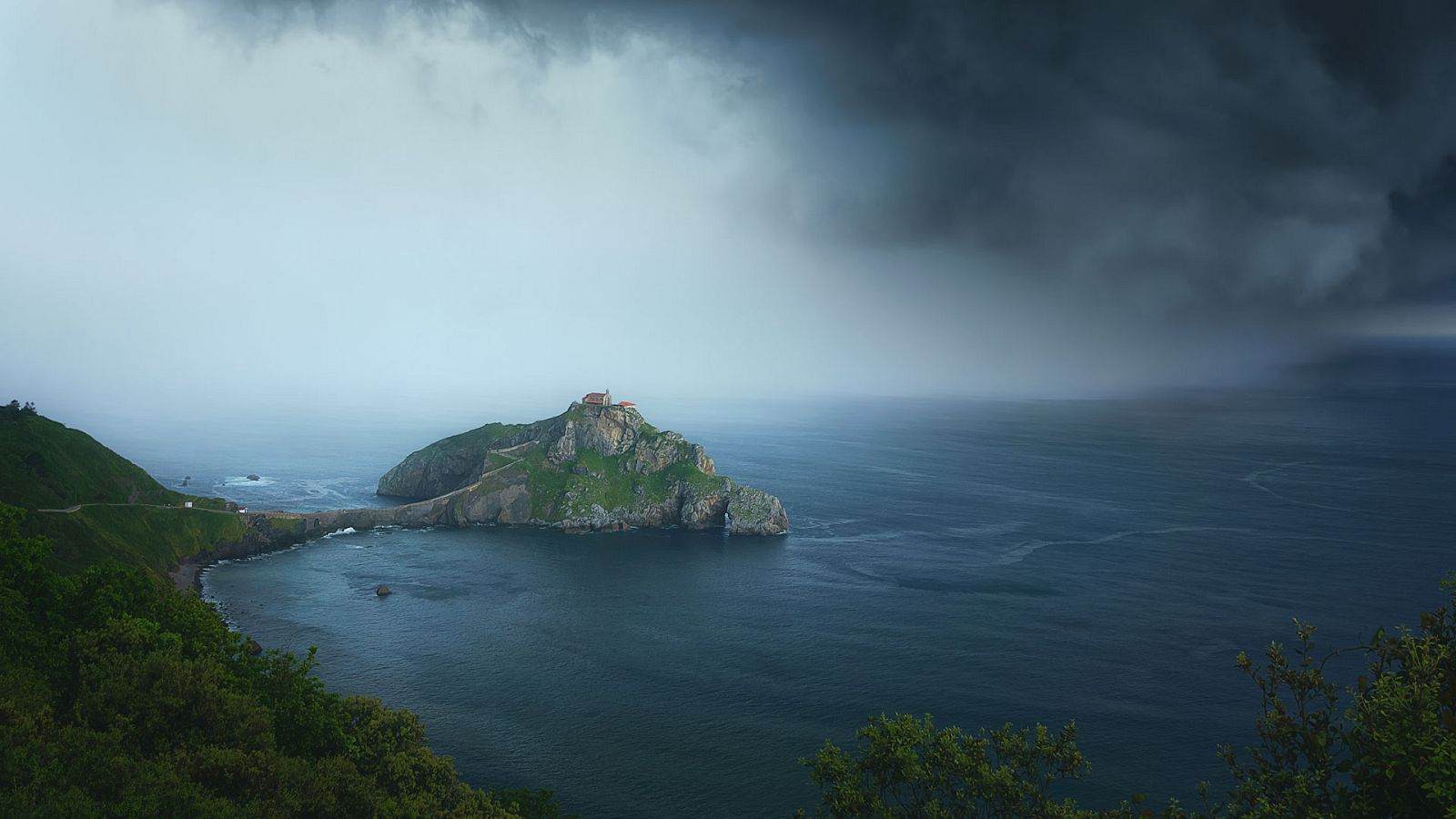 Tiempo estable y soleado, salvo en el Cantábrico y Galicia - ver ahora