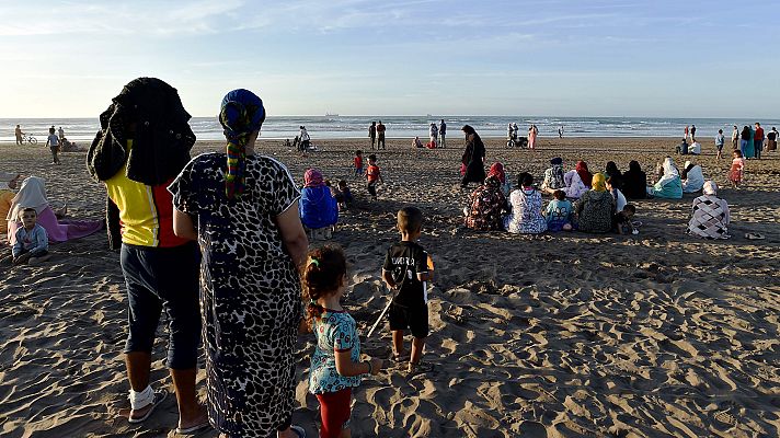 Naufragio en Casablanca: las familias esperan que el mar devuelva los cadáveres de los ahogados