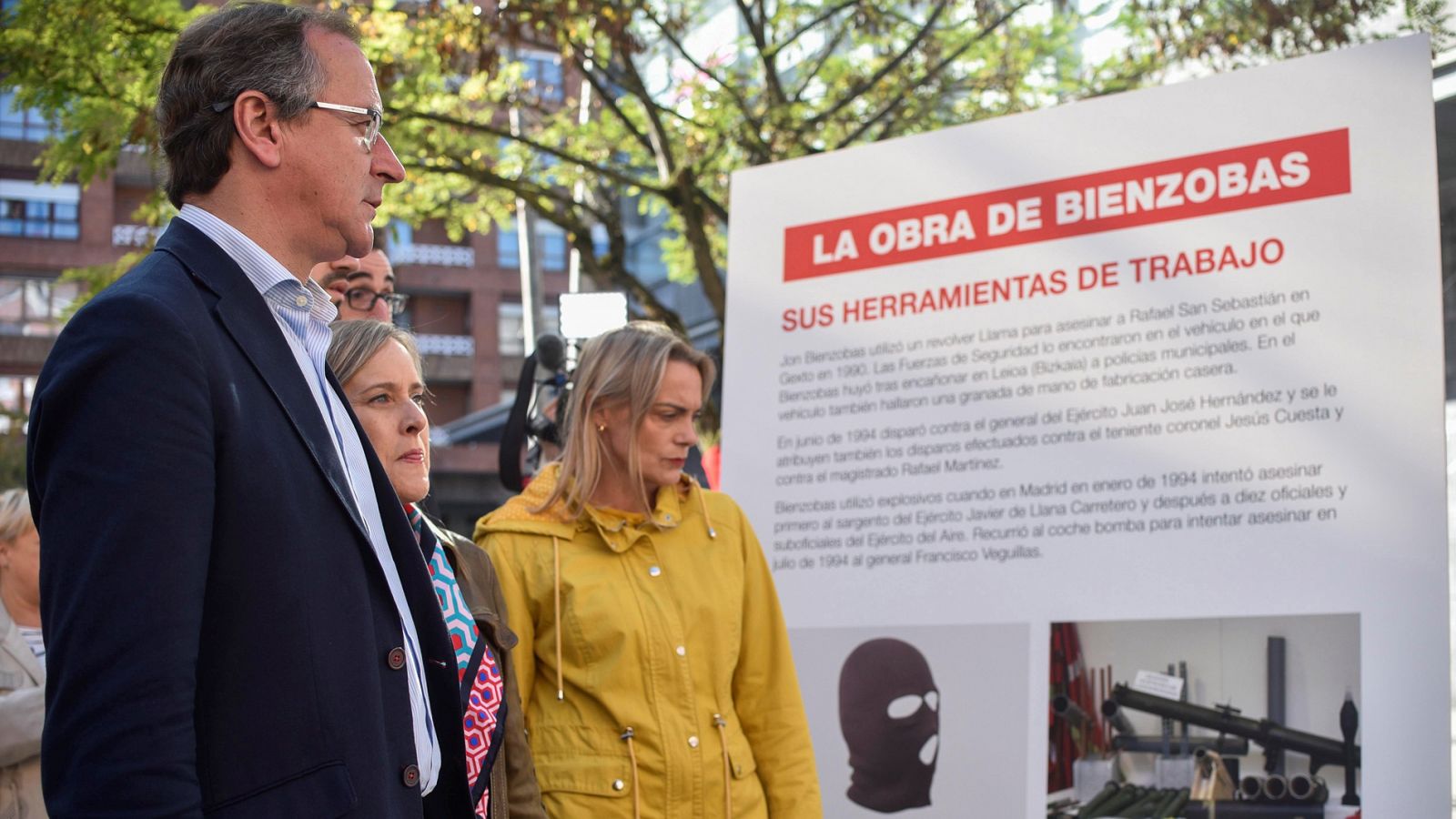 El PP vasco y asociaciones de víctimas piden la suspensión de la exposición del etarra Bienzobas