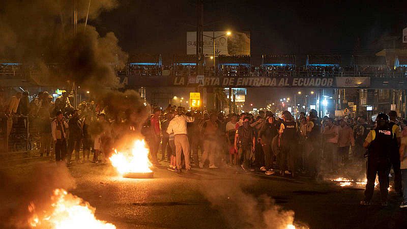 El presidente de Ecuador traslada la sede del Gobierno a Guayaquil por el recrudecimiento de los disturbios