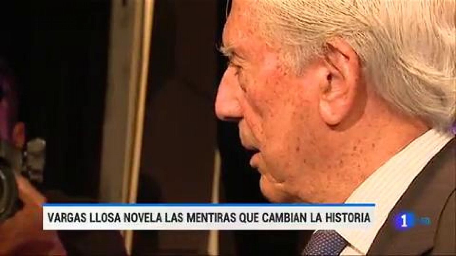 Telediario 1: Vargas Llosa novela "las mentiras que cambian la historia" | RTVE Play