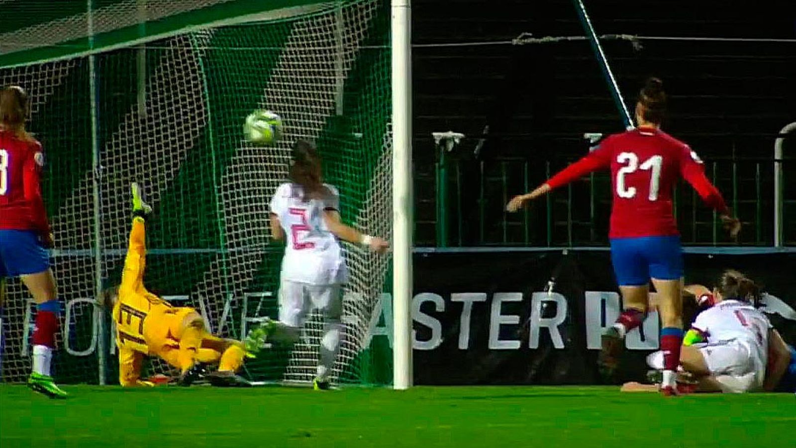 República Checa 1-5 España: Vonkova anota el de la honra