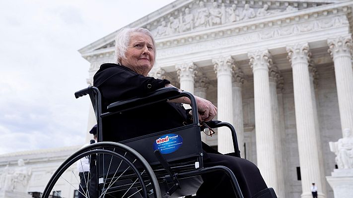 Telediario 1 - Caso Aimee: el Supremo de Estados Unidos juzga si se puede despedir a una persona trasgénero u homosexual