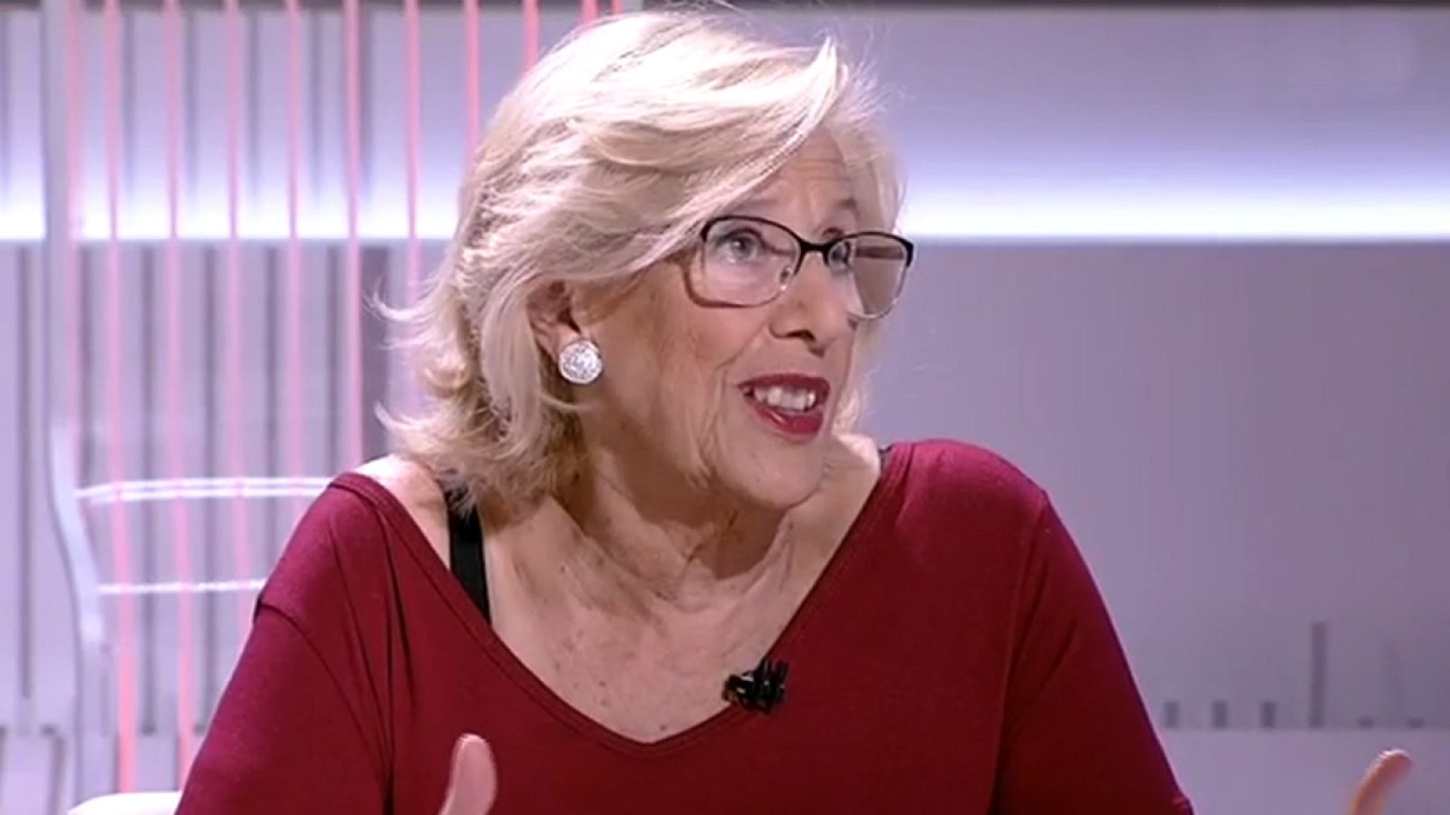 Carmena se abre a volver en el futuro a las instituciones en puestos como el de Defensora del Pueblo