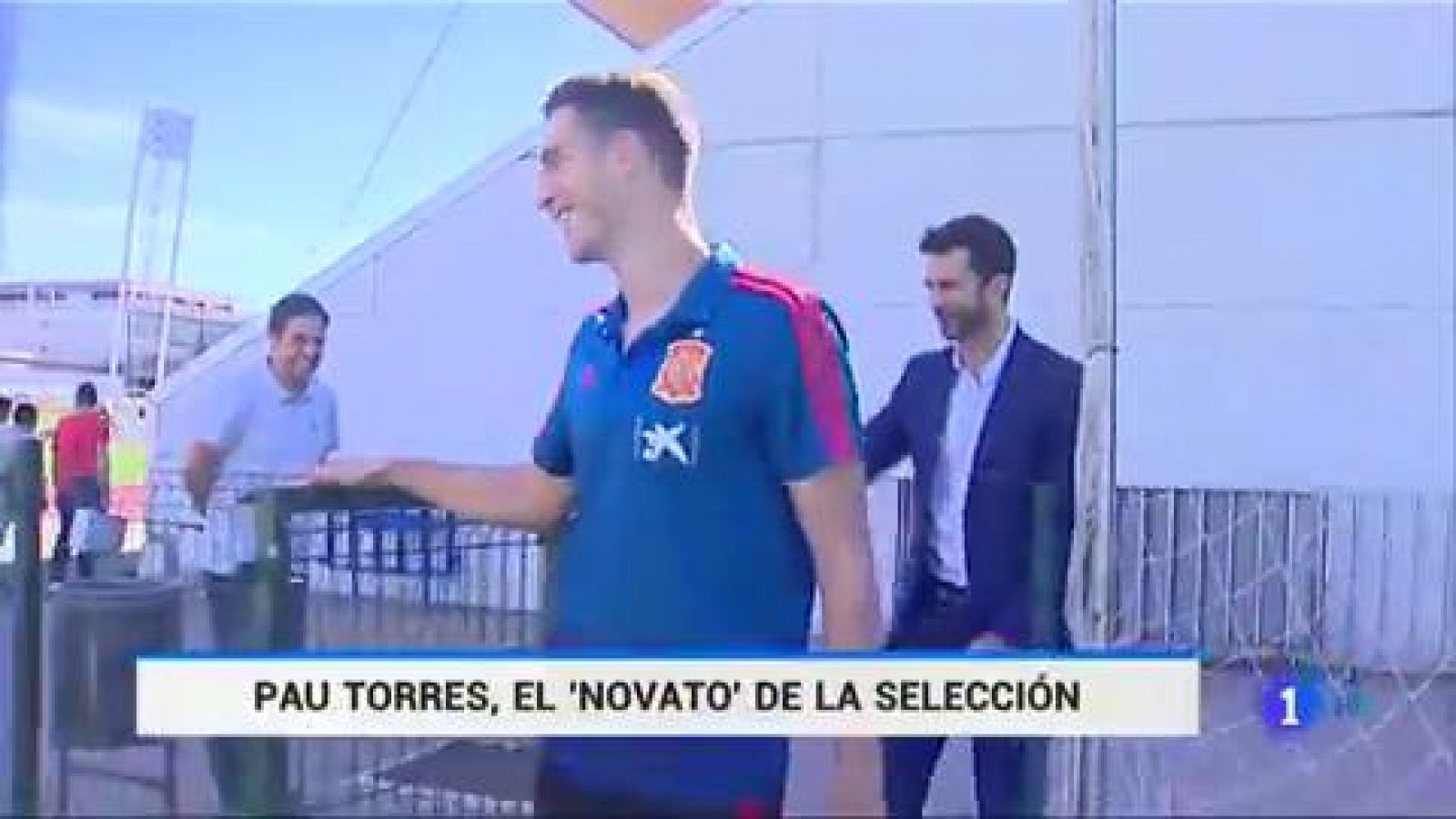 Telediario 1: Pau Torres, feliz en su primera convocatoria con la selección | RTVE Play