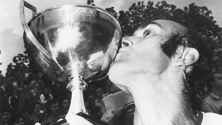 Muere Andrés Gimeno, pionero del tenis español