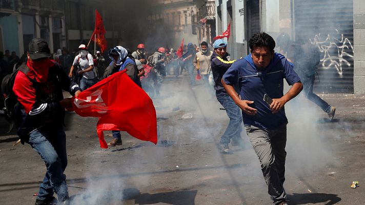 Miles de indígenas y trabajadores protestan en Ecuador durante la huelga general contra los ajustes de Lenín Moreno