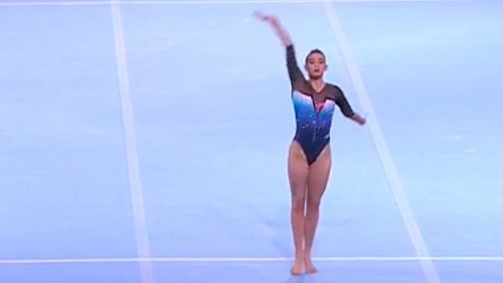 Cintia Rodríguez debuta en la final de un Mundial con 12.600 en suelo