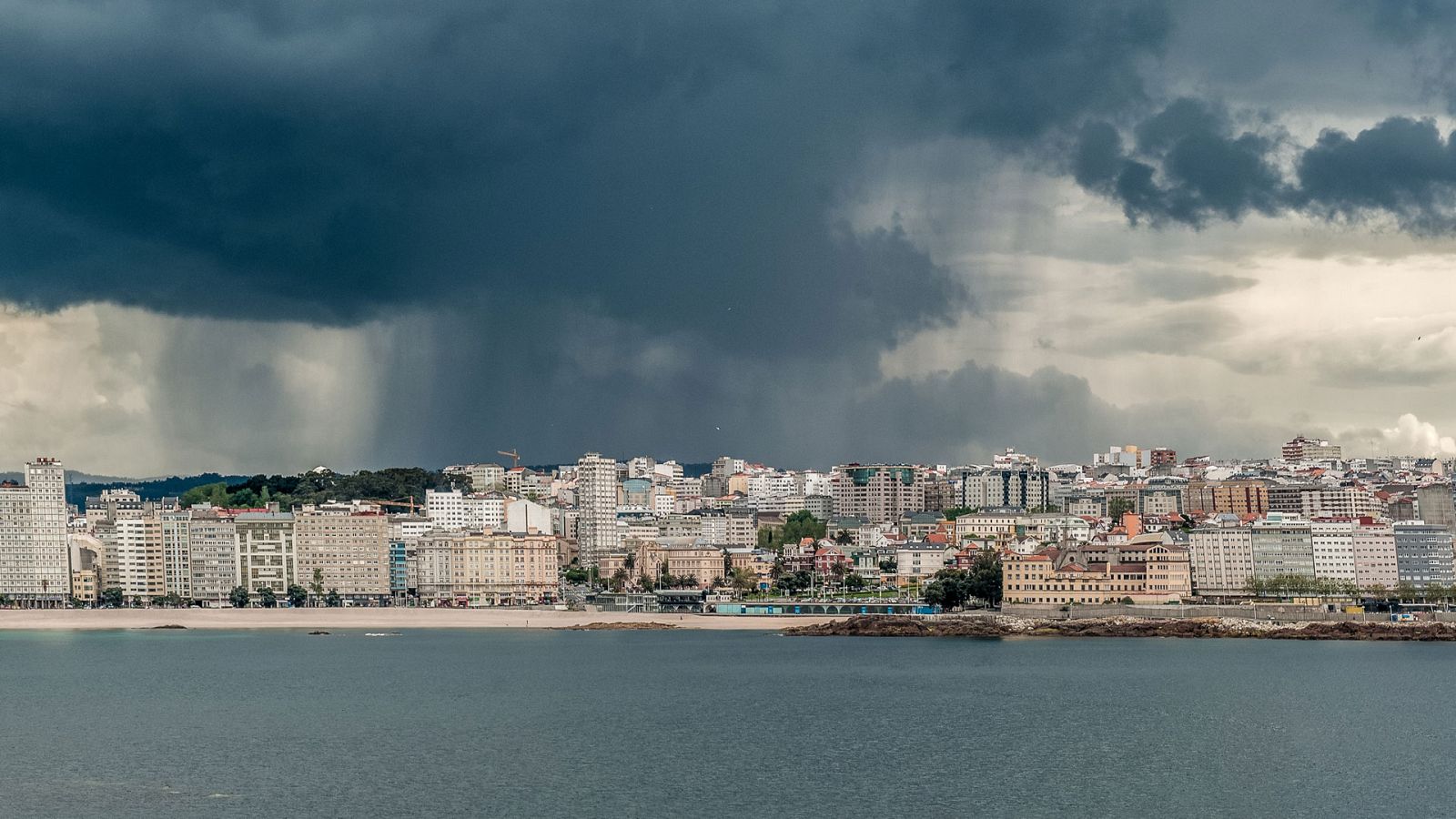 Aumento de la nubosidad en la mitad sur y subida de temperatura en el norte - ver ahora