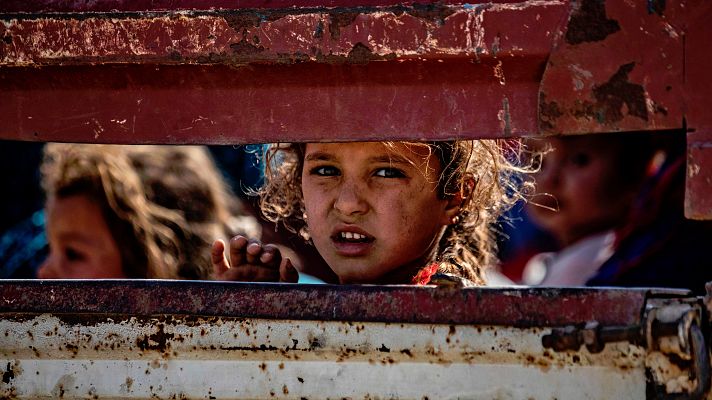 Telediario 1 - Más de 60.000 personas huyen de sus casas en Siria por la invasión turca