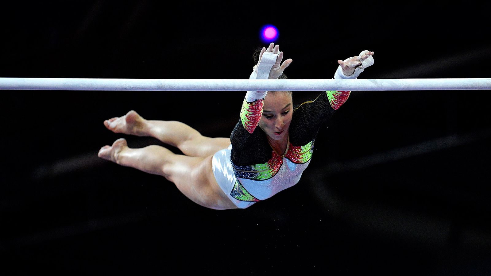 Mundial de gimnasia | Nina Derwael, campeona del mundo de asimétricas - rtve.es