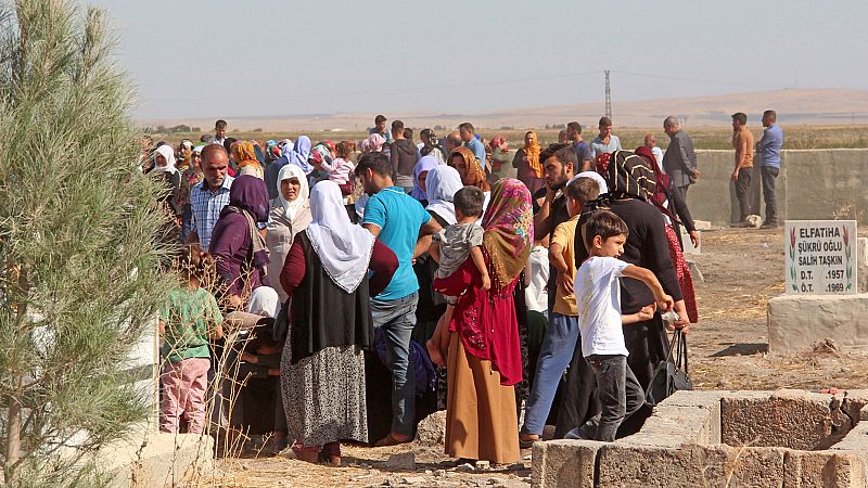 Turquía desafía las críticas e intensifica por quinto día su incursión en el norte de Siria