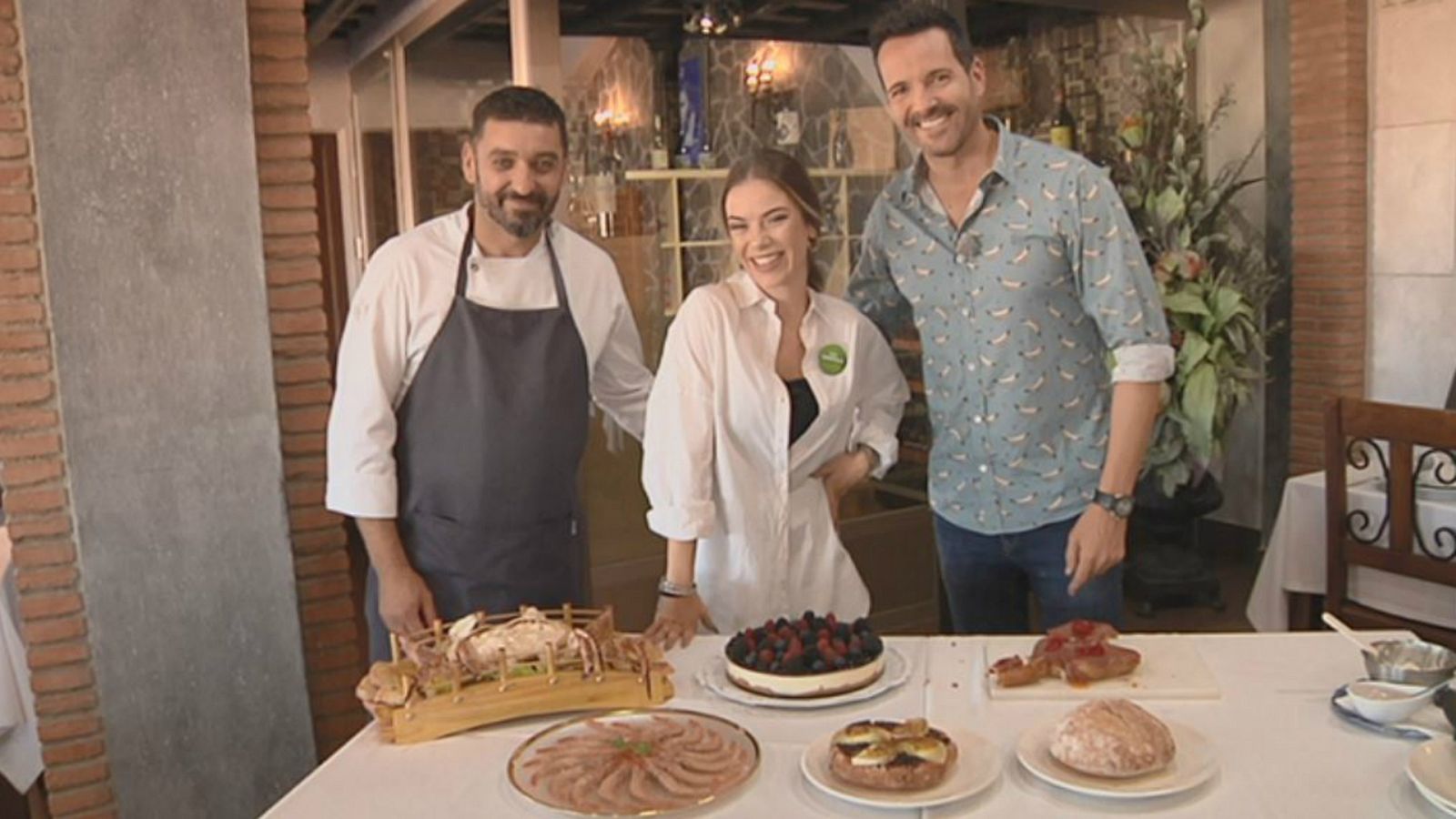 María Isabel, Terrícola de Honor