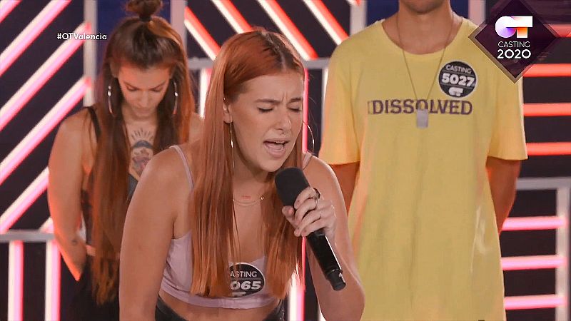 Una chica canta una canción de Rosalía en la fase 2 del casting de OT 2020 en Valencia