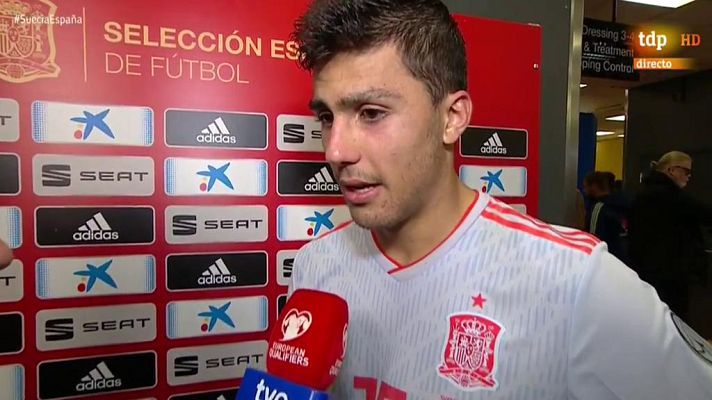Fútbol - Rodri Hernandez: "Parece fácil clasificarse para la Eurocopa, pero los rivales no lo son"