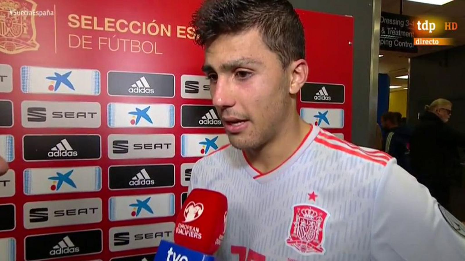 Rodri Hernandez: "Parece fácil clasificarse para la Eurocopa, pero los rivales no lo son"