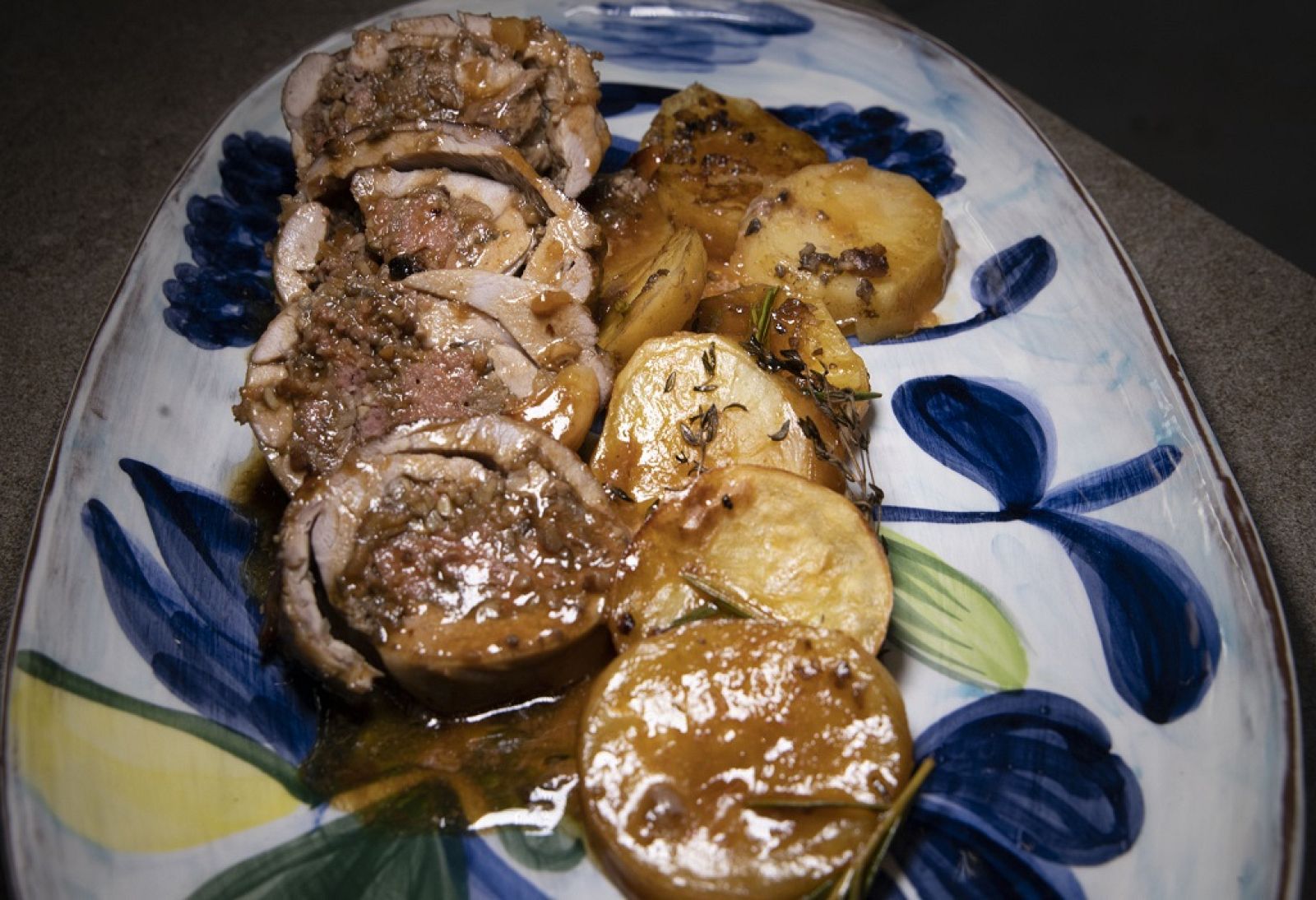 "Cordero relleno de castañas" de Dani García | Ver