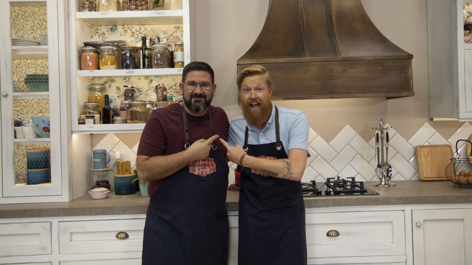Hacer de comer - Lasaña de boquerones y caldereta de sepia - ver ahora