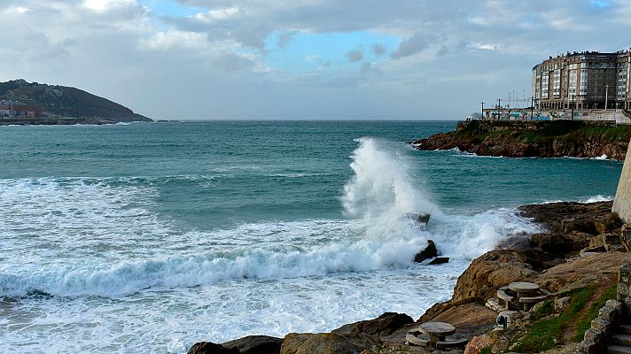 Lluvias y chubascos en amplias zonas del tercio noroeste peninsular