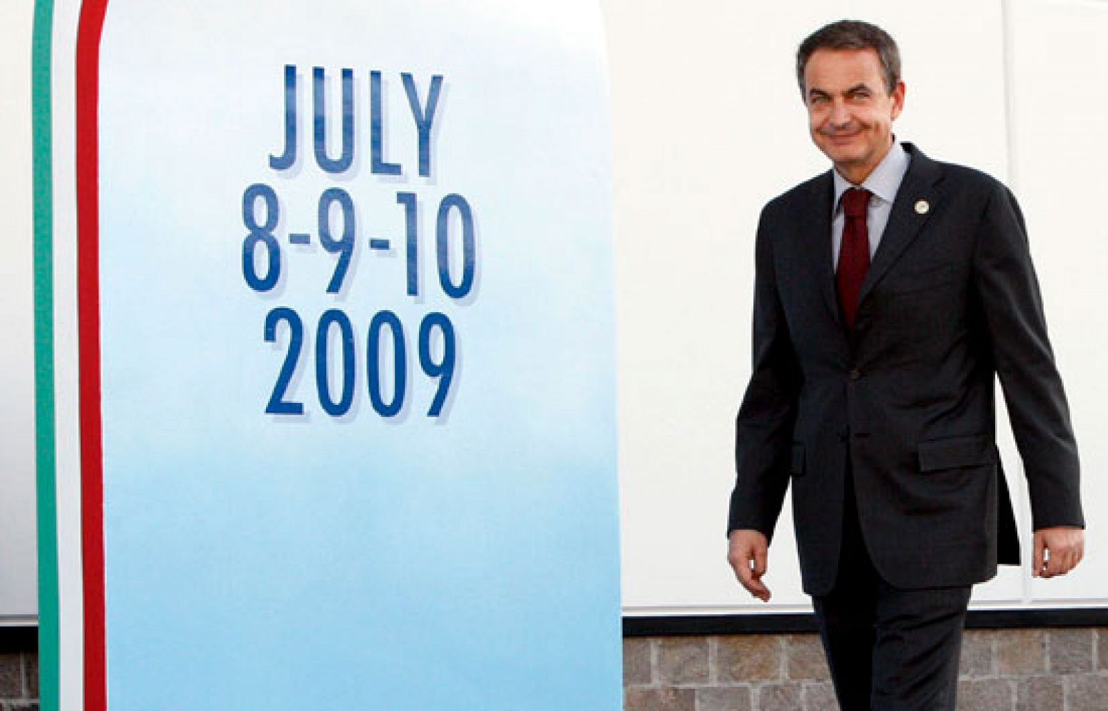 Zapatero llega a Roma para participar en L'Aquila en las reuniones del G-8