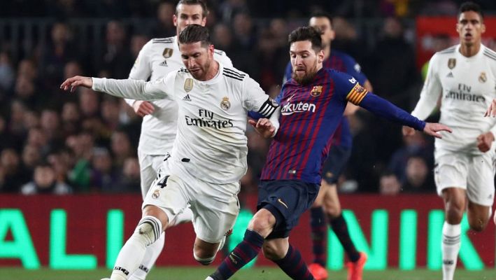 Telediario 1 - La RFEF aplaza el Clásico sin fecha debido a la situación en Cataluña