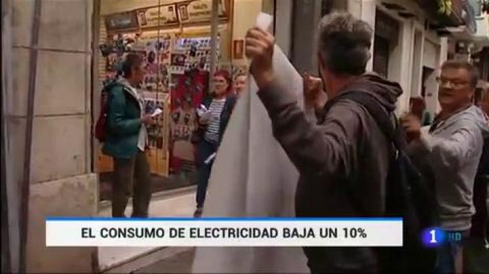 Telediario 1 - La huelga general en Cataluña registra un seguimiento desigual, con mayor incidencia en el transporte