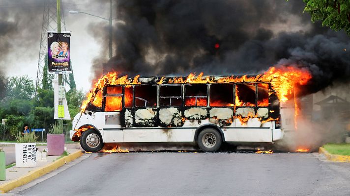 Telediario 1 - La captura y posterior liberación de un hijo del Chapo Guzmán desata la violencia en México