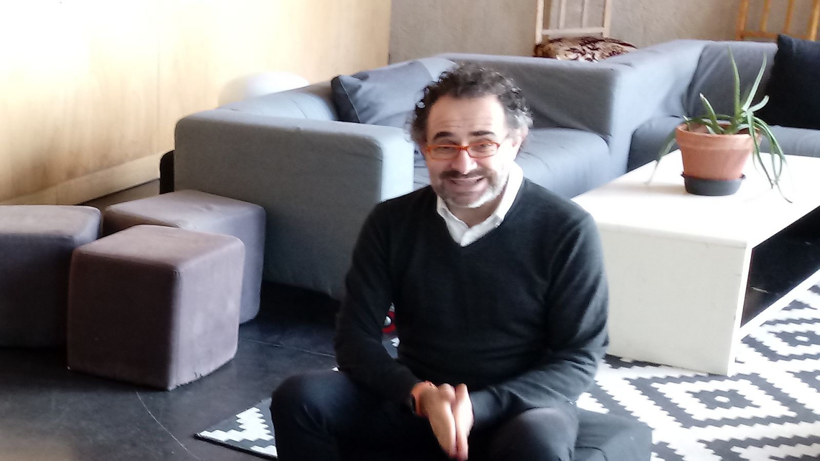 De seda y hierro - Abriendo caminos - Lengua de signos - Ver ahora