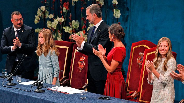 Premios Princesa de Asturias - La princesa Leonor se compromete a "servir a España" con entrega y esfuerzo