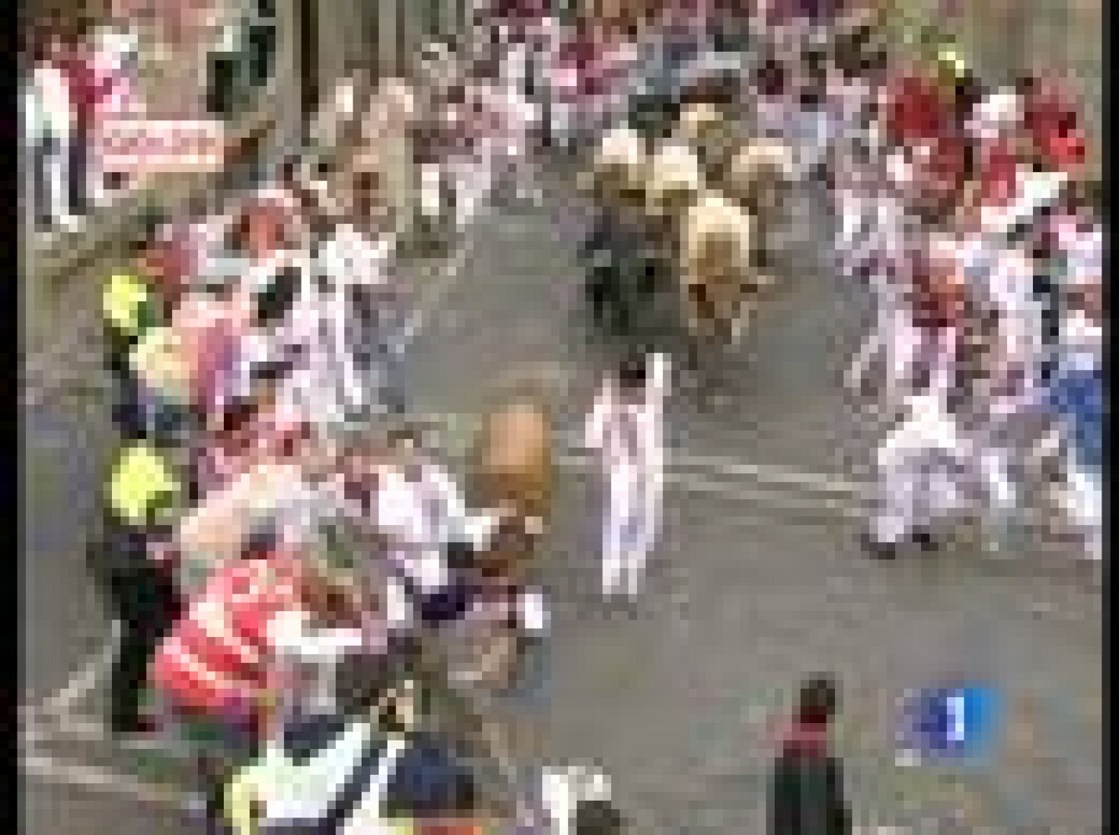 San Fermín 2023: Peligroso IV encierro. Plaza Ayto | RTVE Play