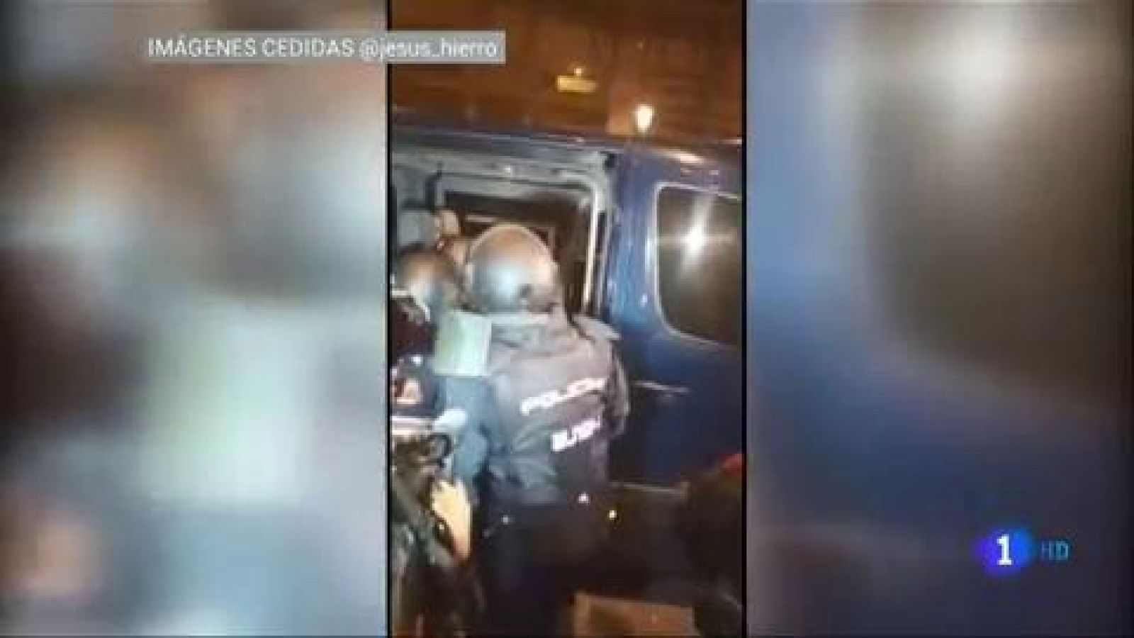 Telediario 1: Dos heridos en los disturbios en Cataluña en estado muy grave, uno de ellos el policía que recibió una pedrada el viernes | RTVE Play