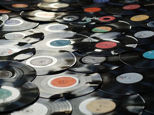 ¿Escuchar música en vinilo es postureo?